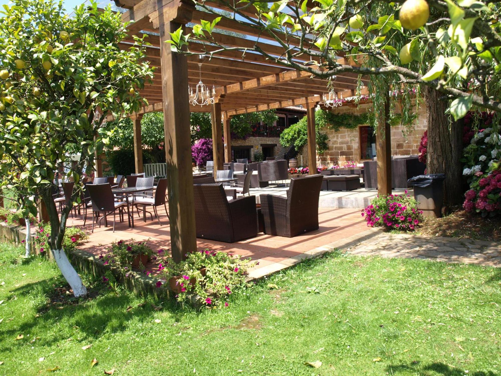 Hosteria El Pomar 노발레스 외부 사진